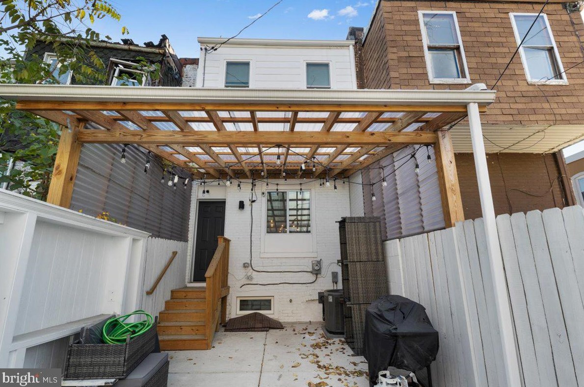 2312 Ashland Ave, Baltimore MD  21205-1644 exterior