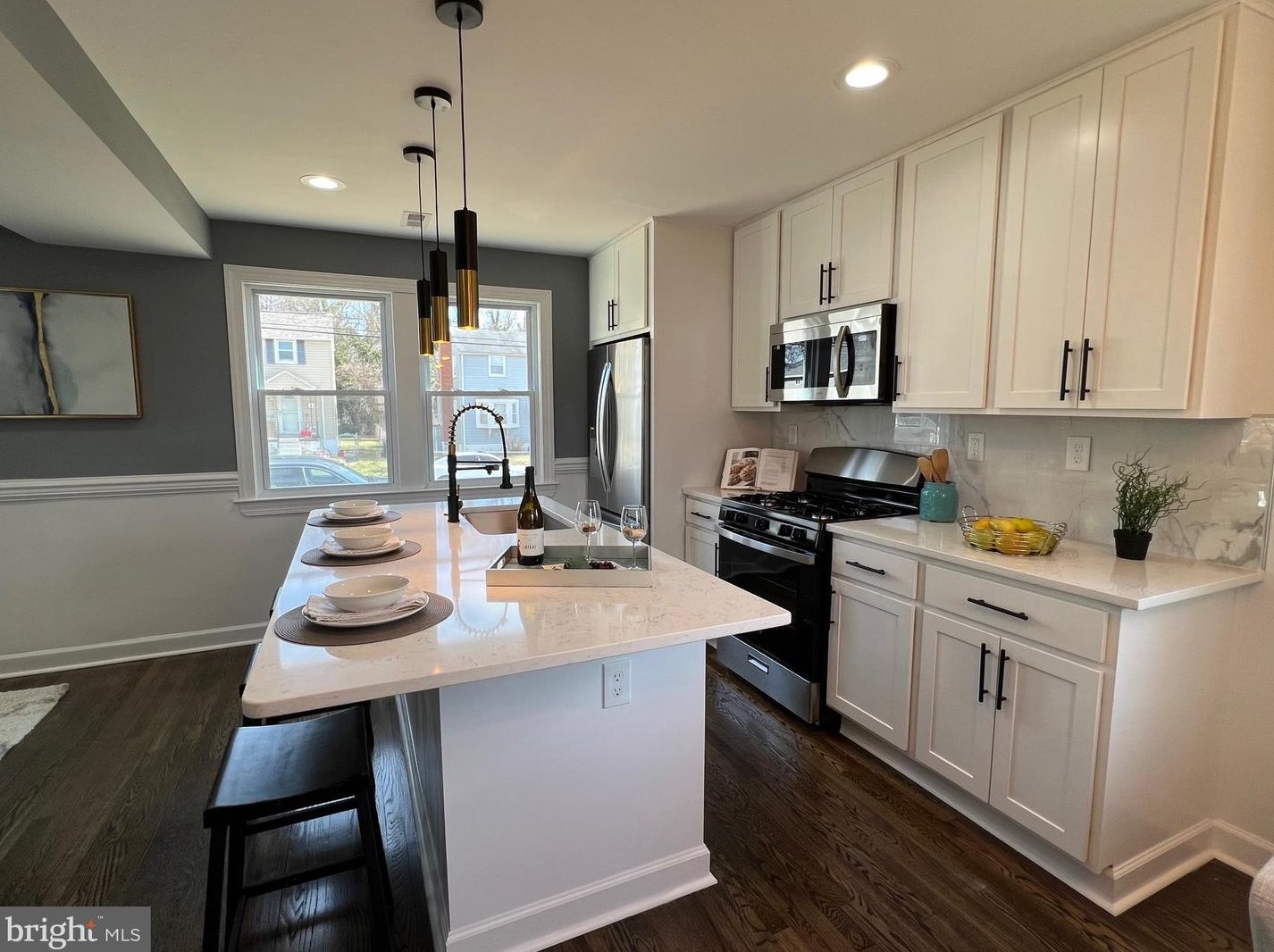 4216 Kenshaw Ave, Baltimore MD  21215-2211 exterior