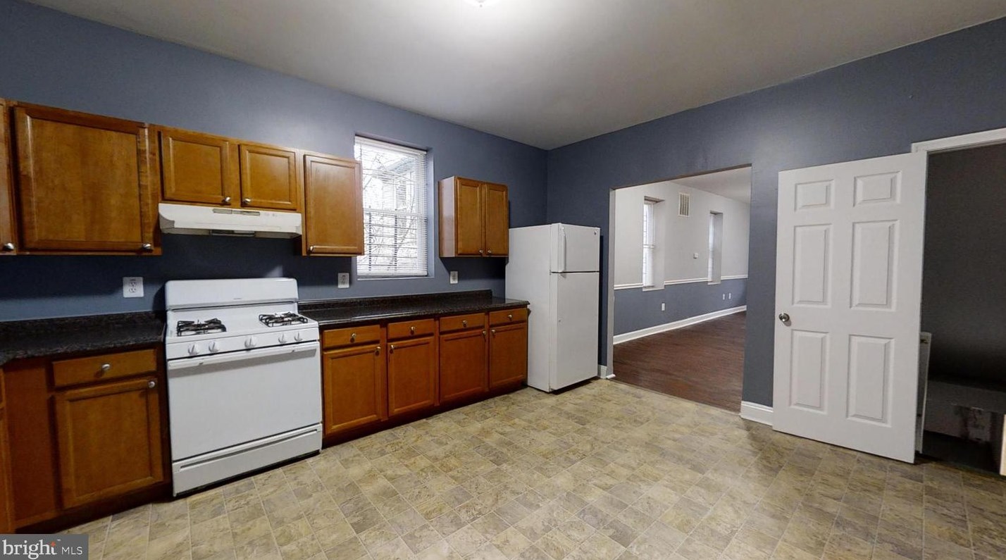 1504 Carswell St, Baltimore MD  21218-4903 exterior