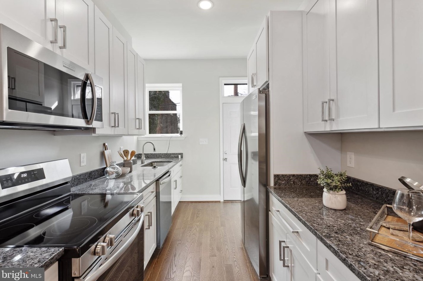 1322 Aisquith St, Baltimore MD  21202-5634 exterior