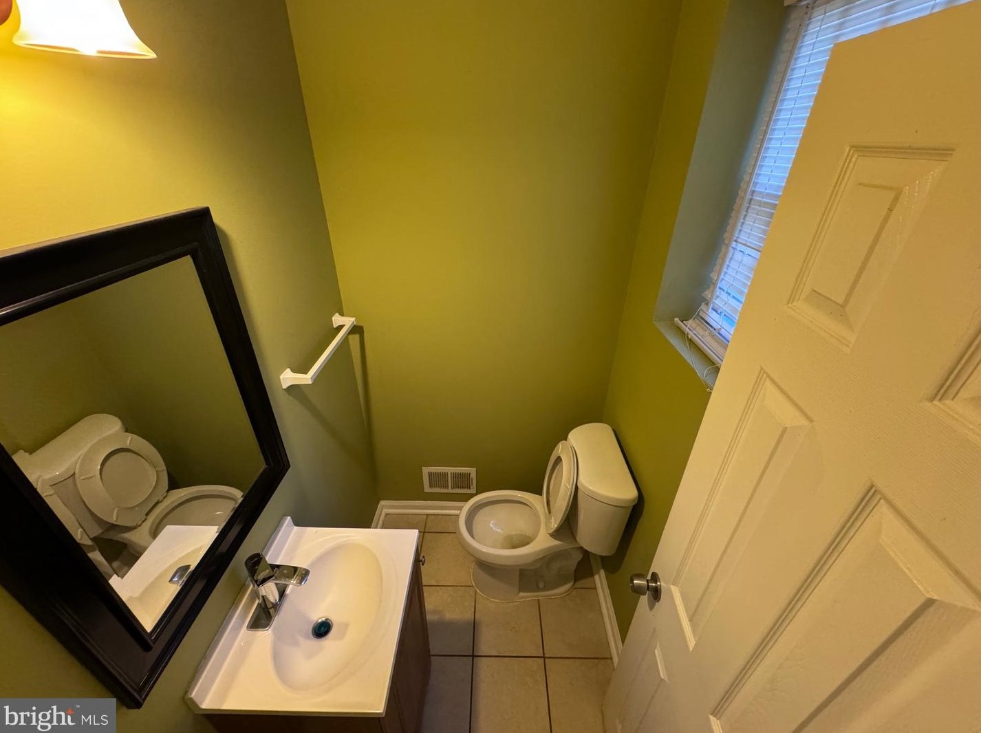 620 Appleton St, Baltimore MD  21217-1001 exterior