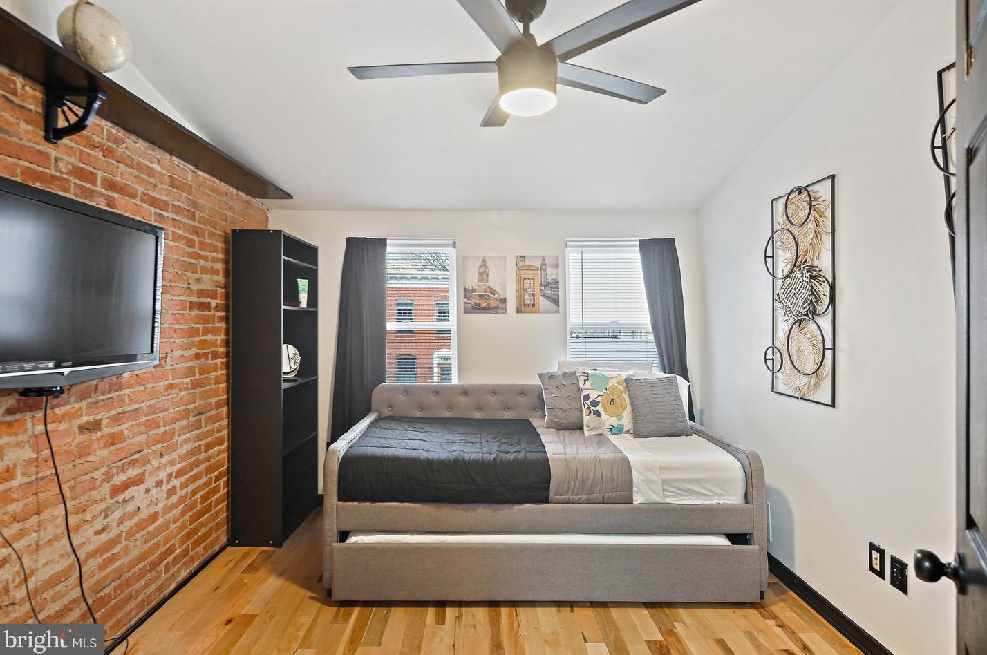 2402 Foster Ave, Baltimore MD  21224-3632 exterior