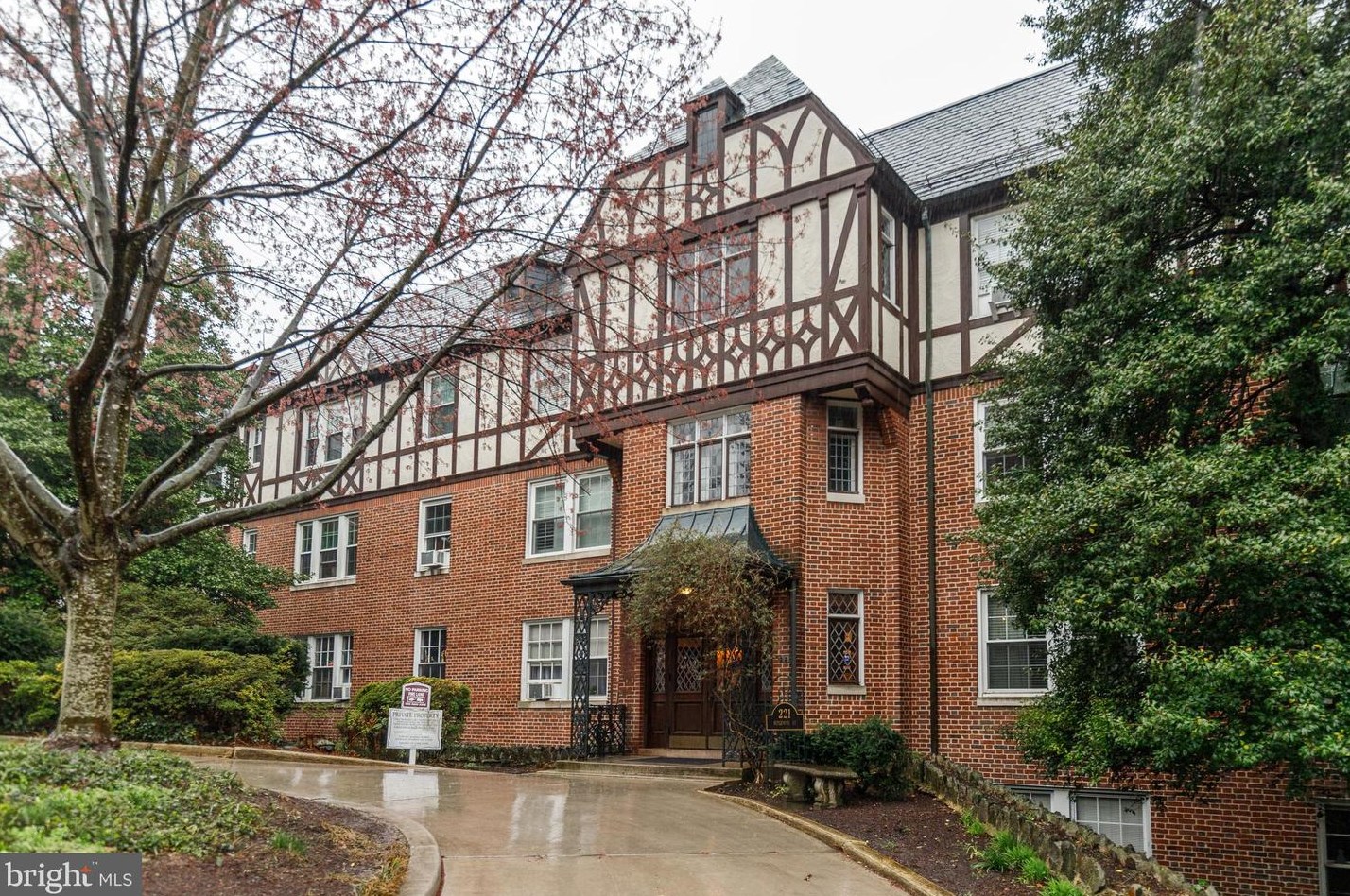 221 Ridgemede Rd #303, Baltimore, MD 21210