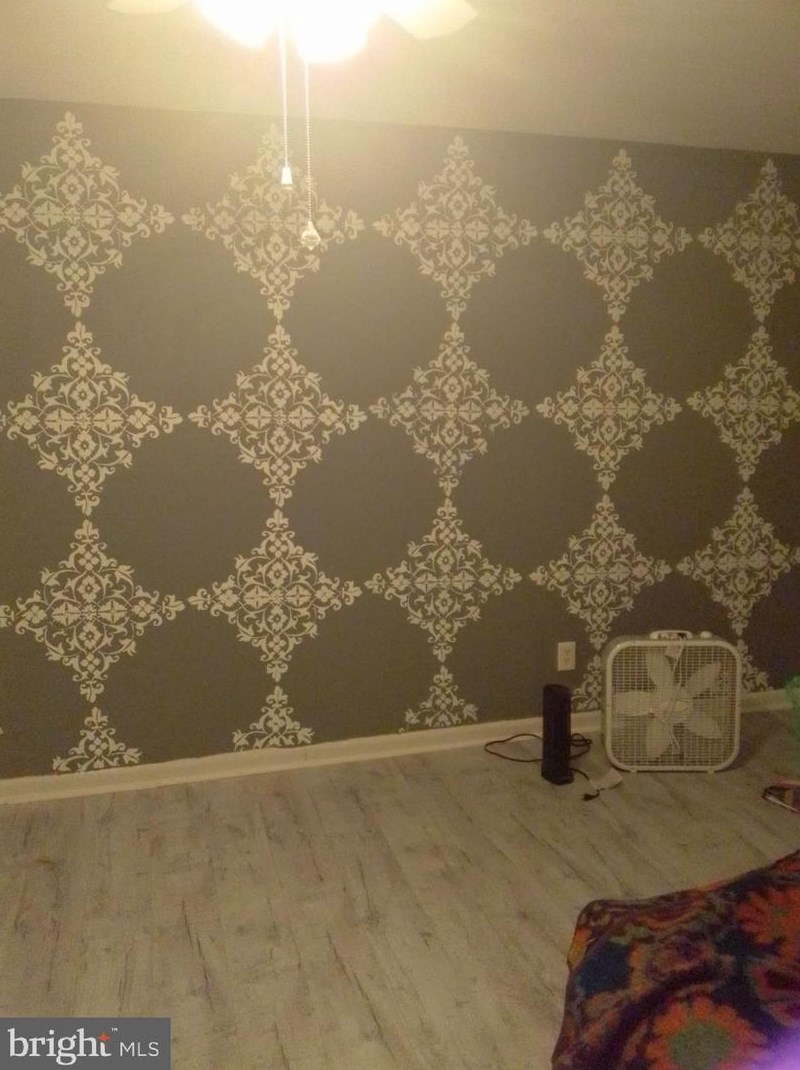 6317 Park Heights Ave, Baltimore MD 21215-2937 exterior