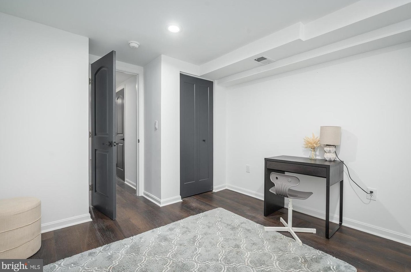 229 Robinson St, Baltimore MD  21224-2215 exterior
