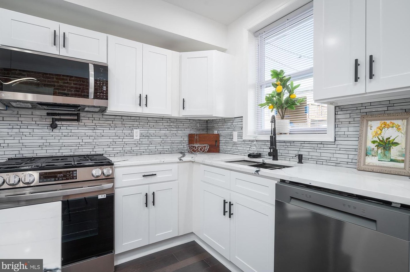 229 Robinson St, Baltimore MD  21224-2215 exterior