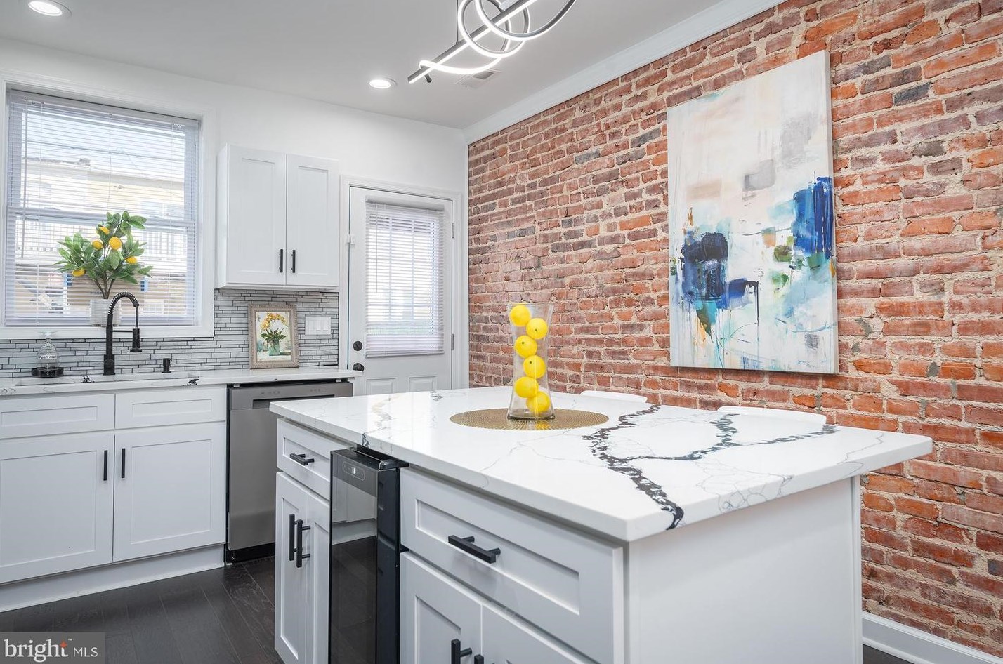229 Robinson St, Baltimore MD  21224-2215 exterior