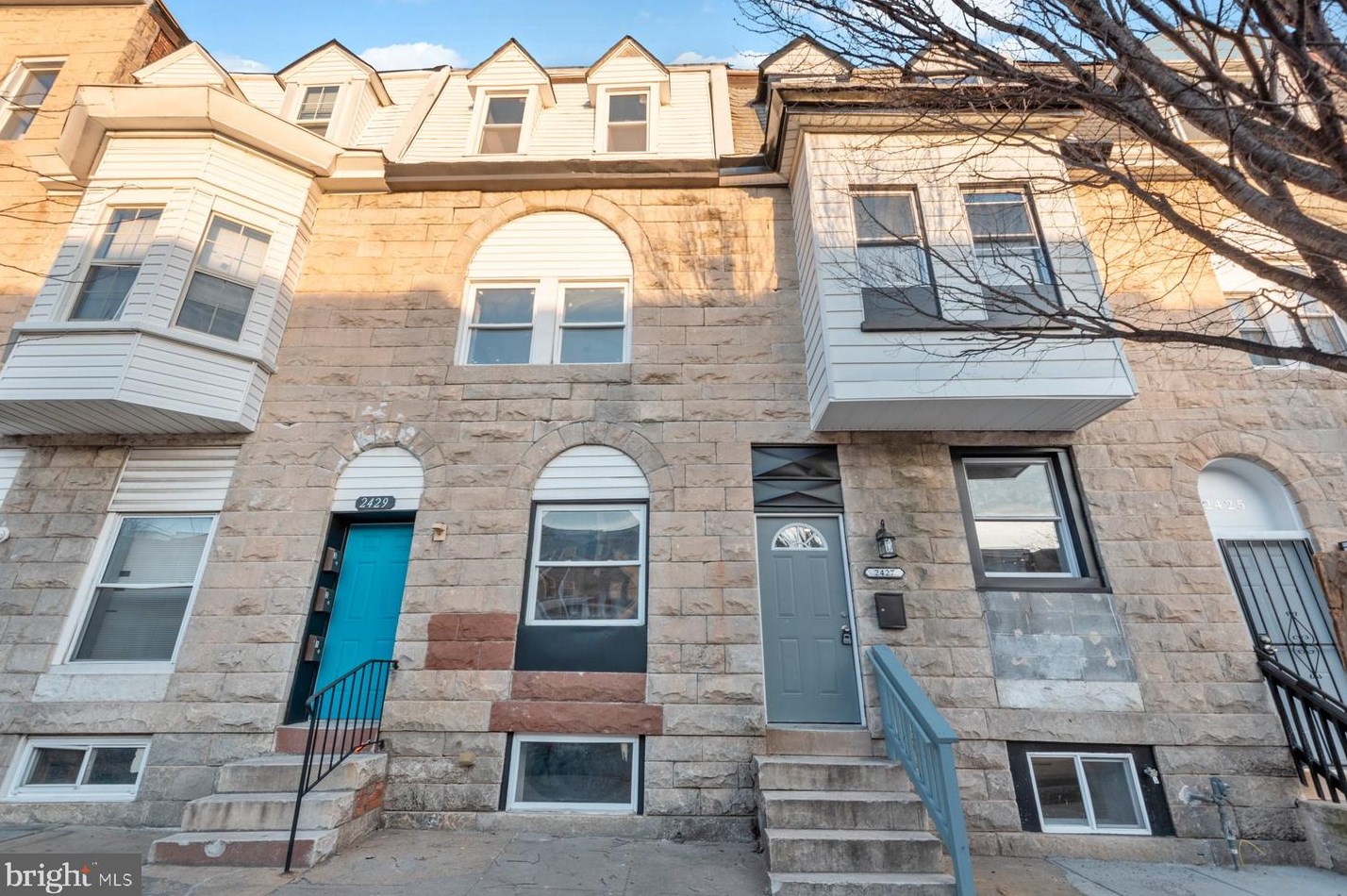 2427 Barclay St, Baltimore, MD 21218-5327