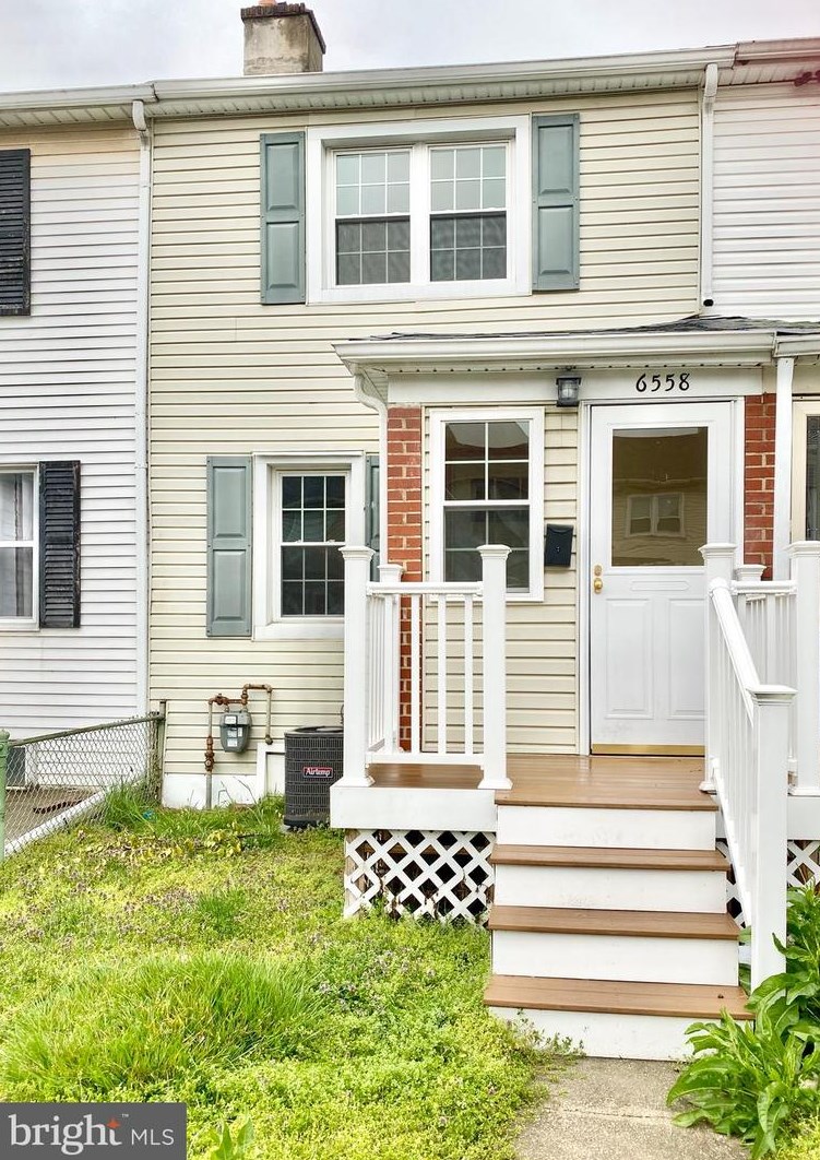 6558 Parnell Ave, Baltimore, MD 21222-4005