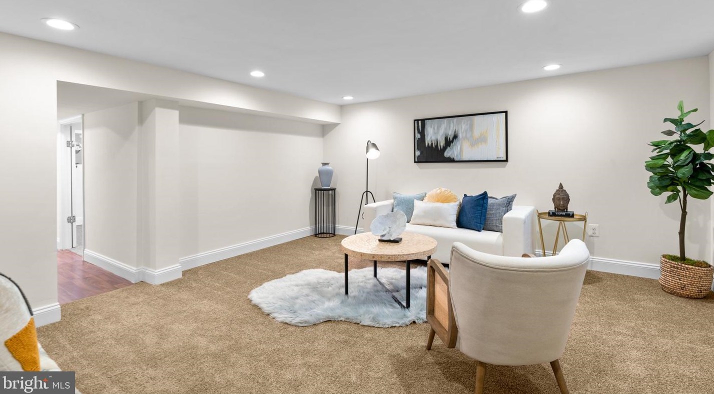 1572 Wadsworth Way, Baltimore MD  21239-2414 exterior