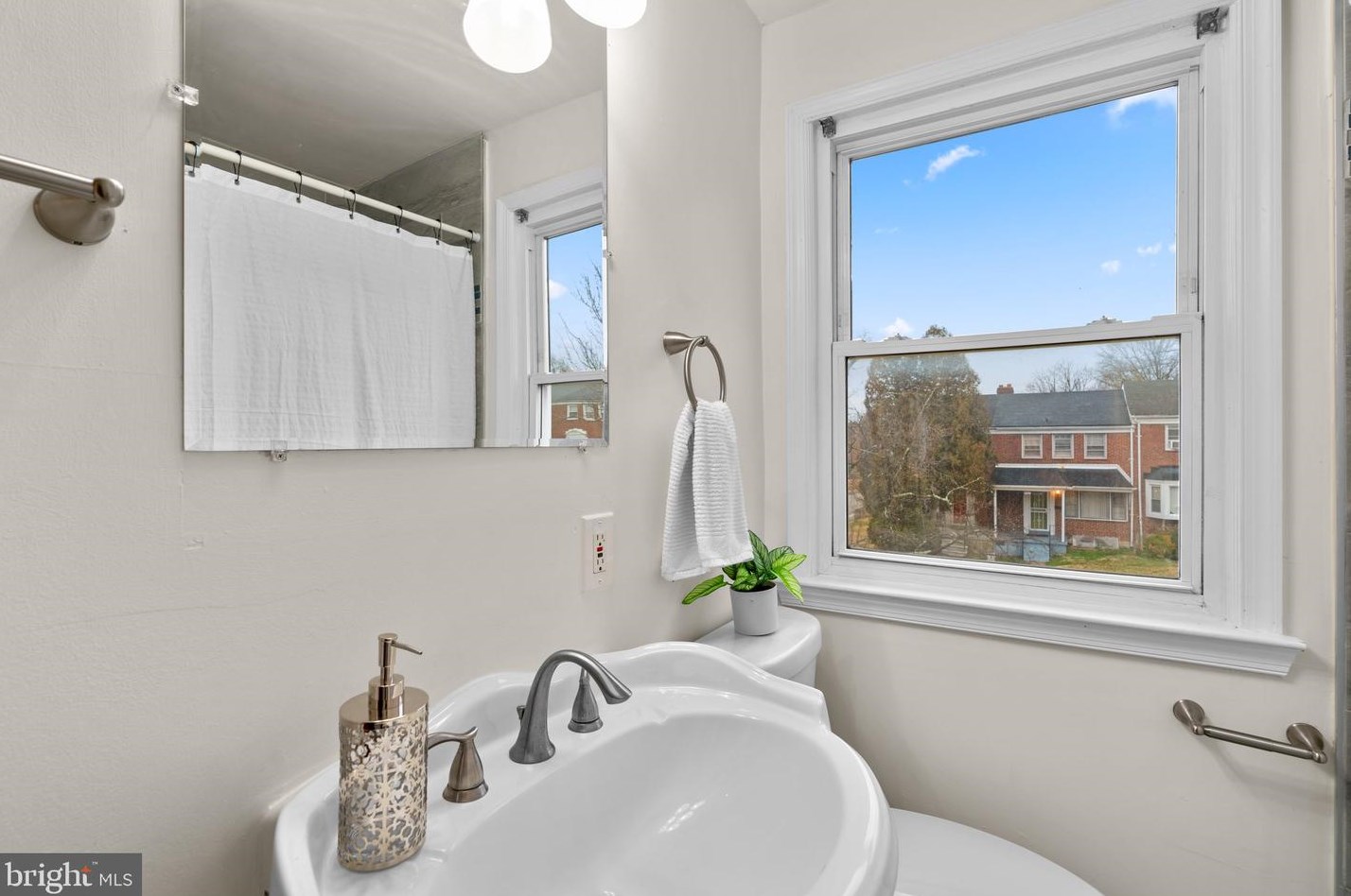 1572 Wadsworth Way, Baltimore MD  21239-2414 exterior