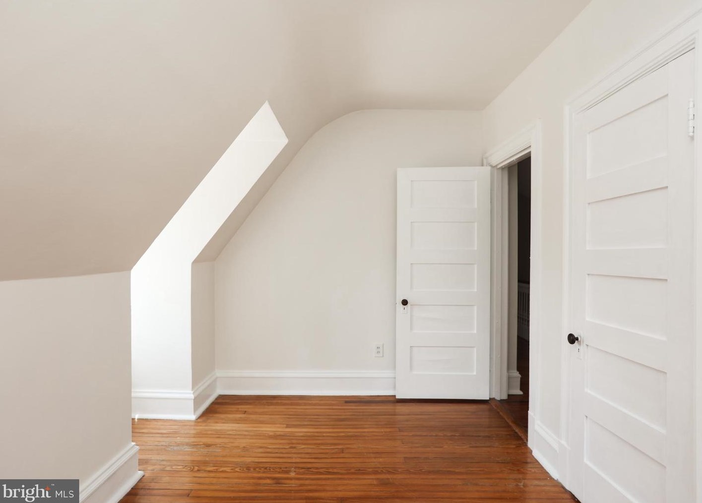 103 Edgevale Rd, Baltimore MD  21210-2106 exterior