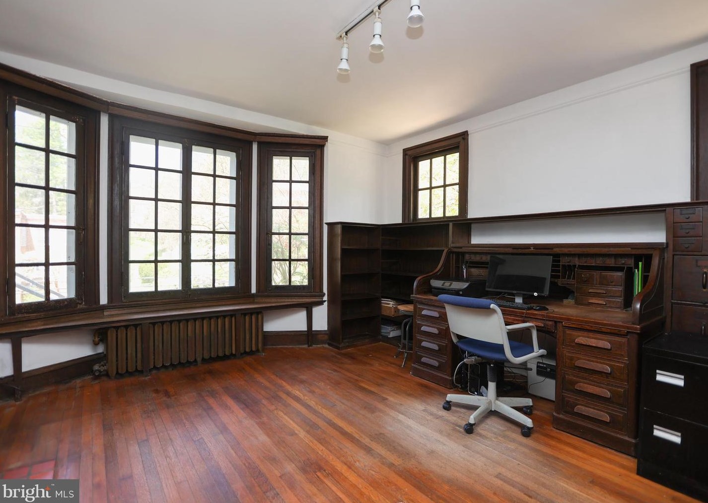 103 Edgevale Rd, Baltimore MD  21210-2106 exterior