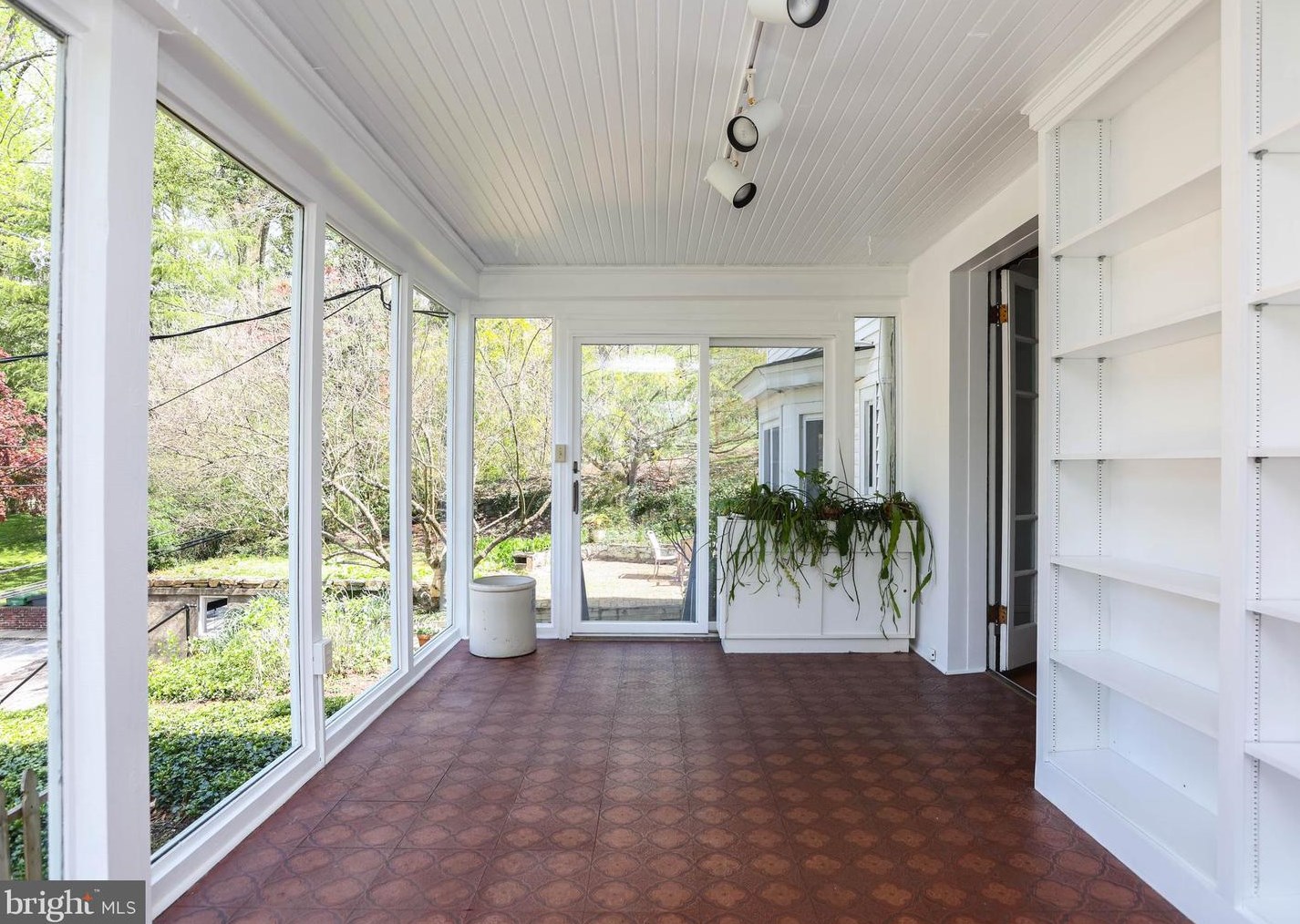 103 Edgevale Rd, Baltimore MD  21210-2106 exterior