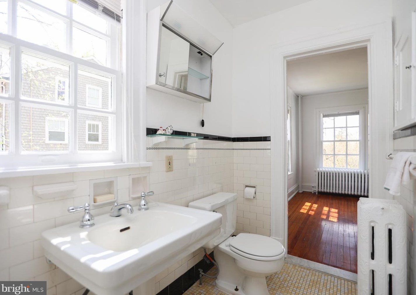 103 Edgevale Rd, Baltimore MD  21210-2106 exterior