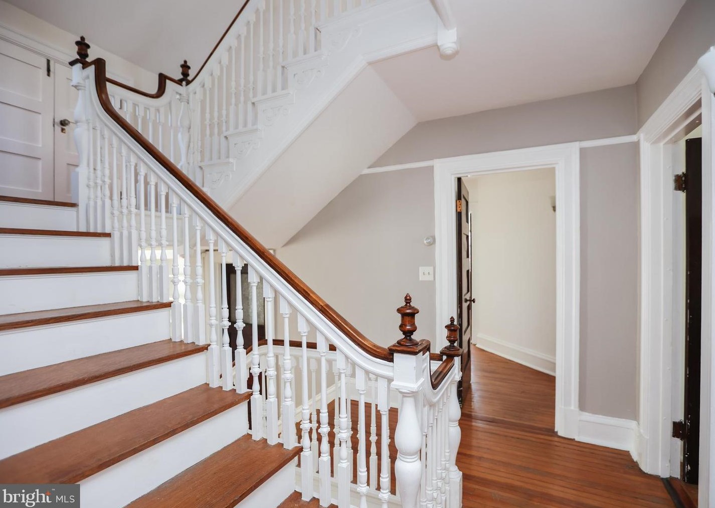 103 Edgevale Rd, Baltimore MD  21210-2106 exterior