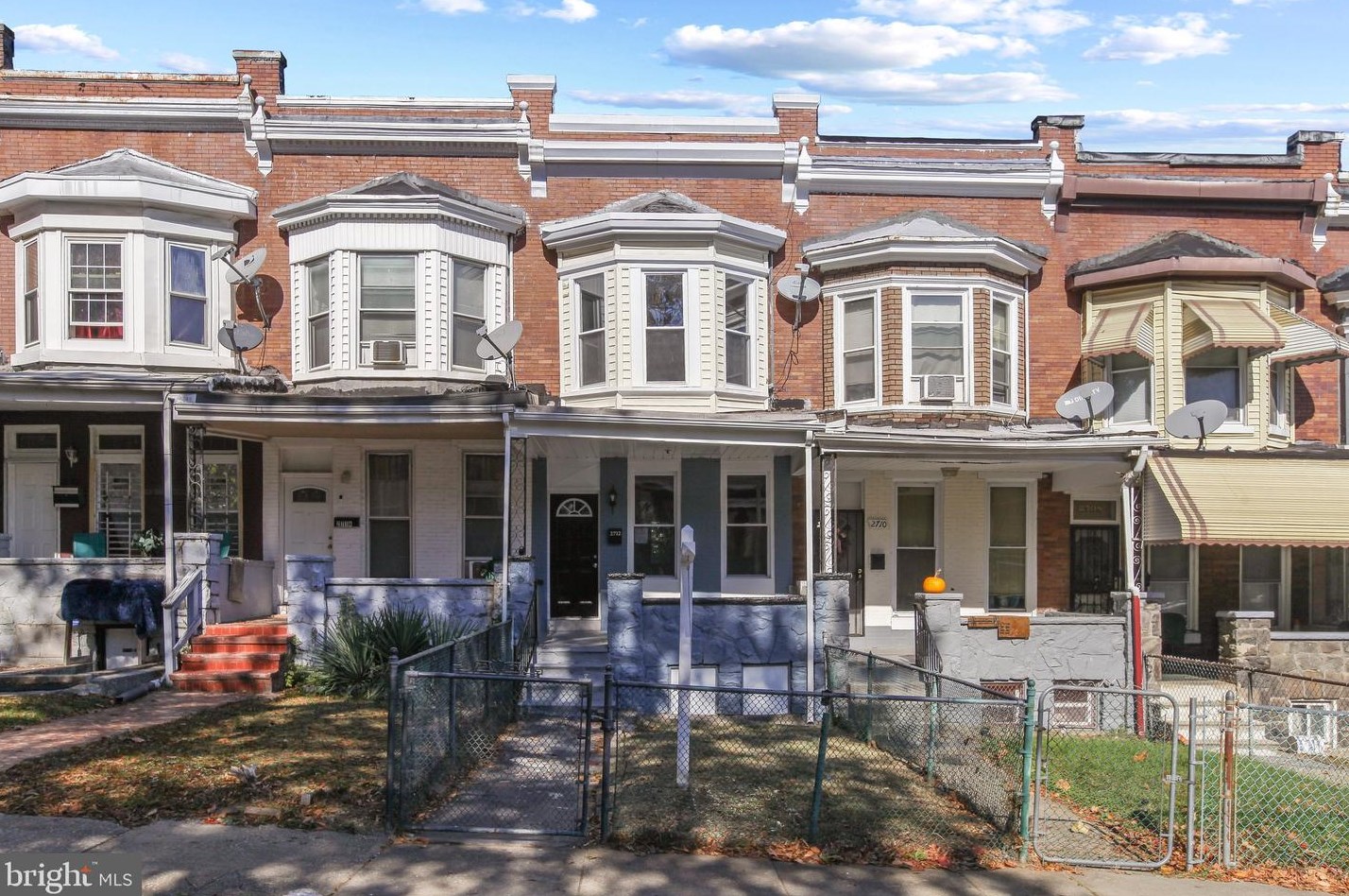 2712 W Mosher St, Baltimore, MD 21216
