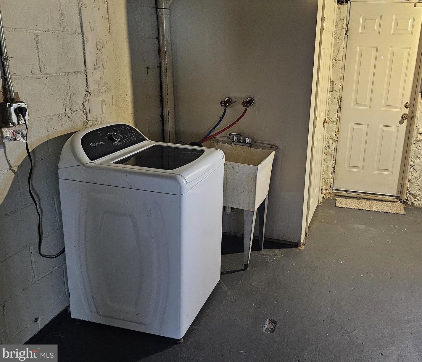 4447 Pall Mall Rd, Baltimore MD  21215-7638 exterior