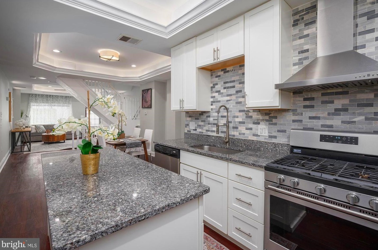 442 23rd St, Baltimore MD  21211-3205 exterior