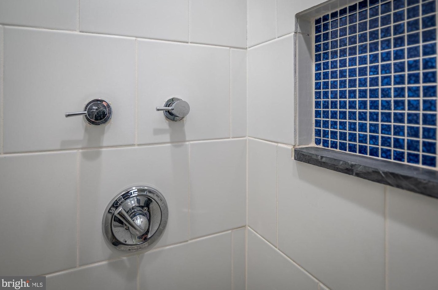 442 23rd St, Baltimore MD  21211-3205 exterior