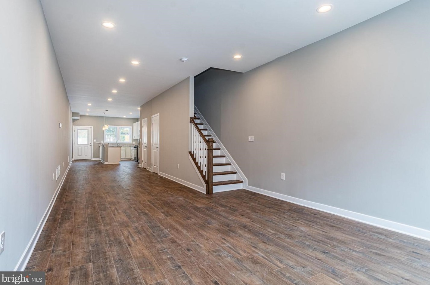 838 Harlem Ave, Baltimore, MD 21201-1406