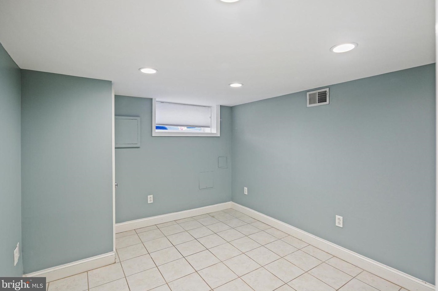 603 Decker Ave, Baltimore MD  21205-2730 exterior