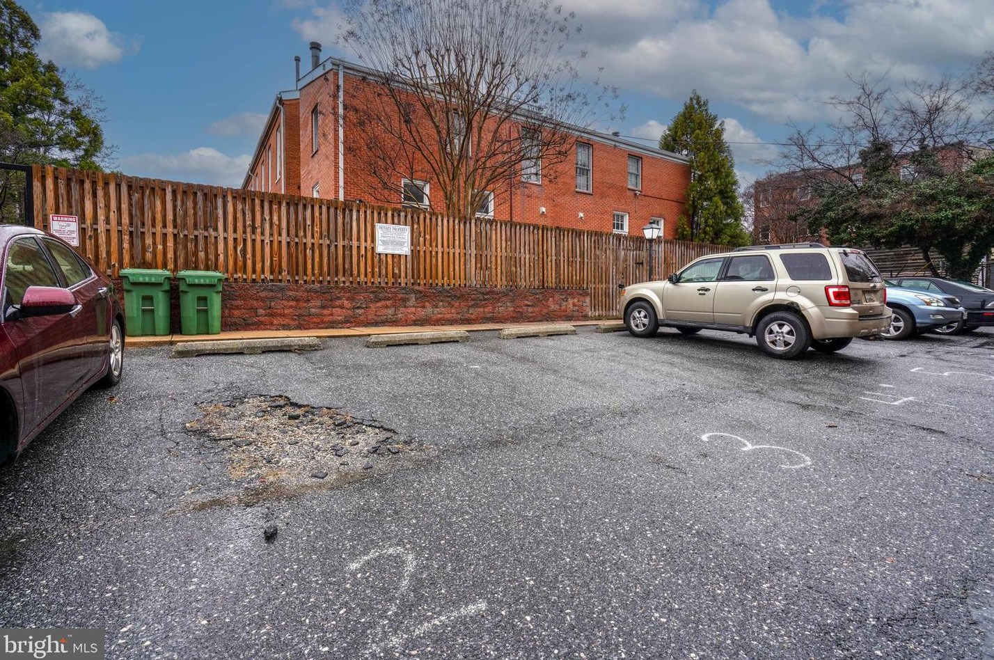 827 Sharp St, Baltimore MD  21230-3613 exterior