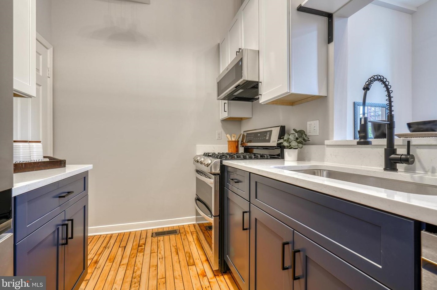 827 Sharp St, Baltimore MD  21230-3613 exterior