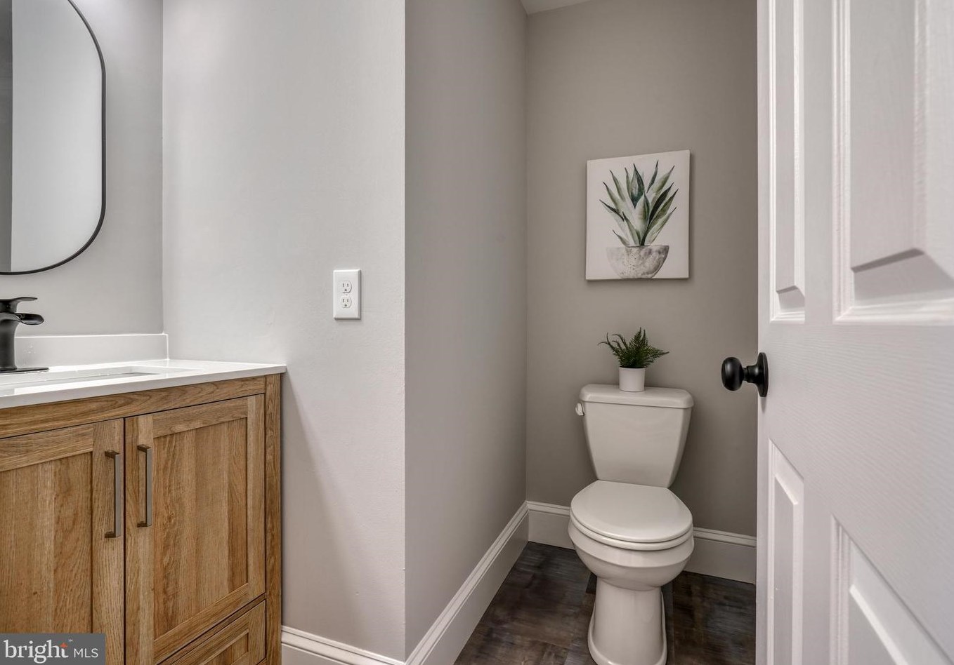 827 Sharp St, Baltimore MD  21230-3613 exterior