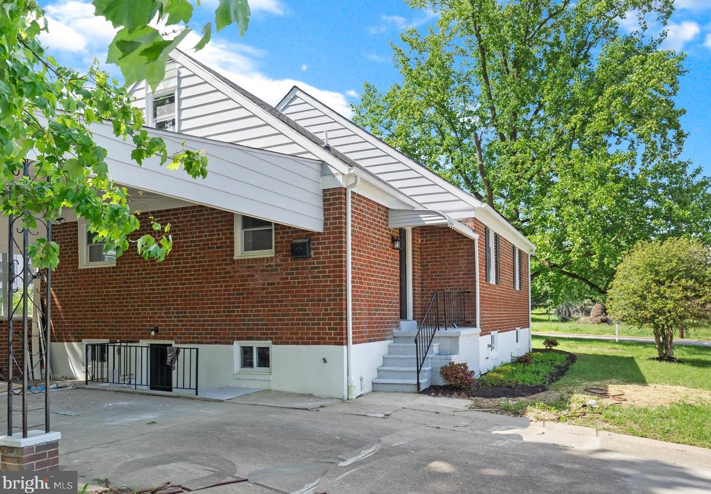 3621 Glenmore Ave, Baltimore MD  21206-2319 exterior