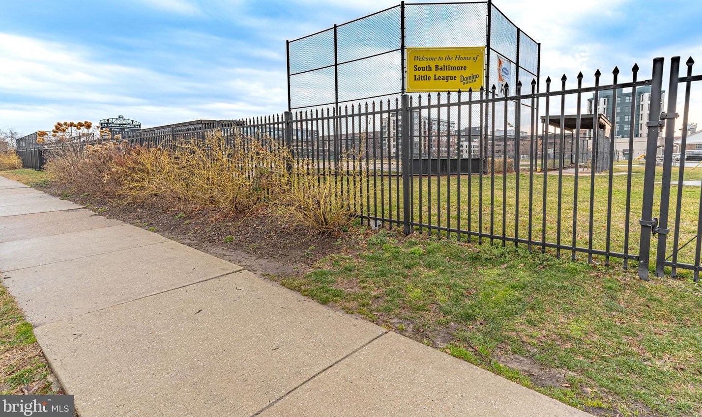 509 Fort Ave, Baltimore MD  21230-4752 exterior