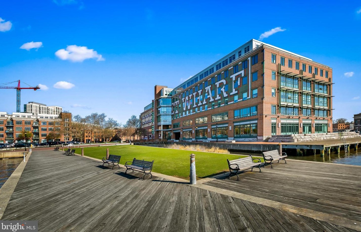 917 Caroline St, Baltimore MD 21231-3344 exterior