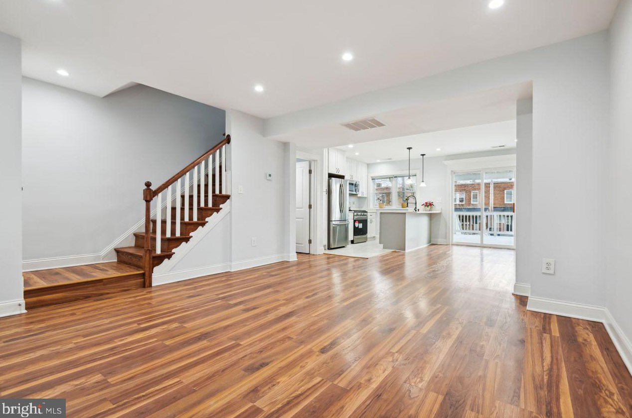 6435 Bushey St, Baltimore, MD 21224-4641