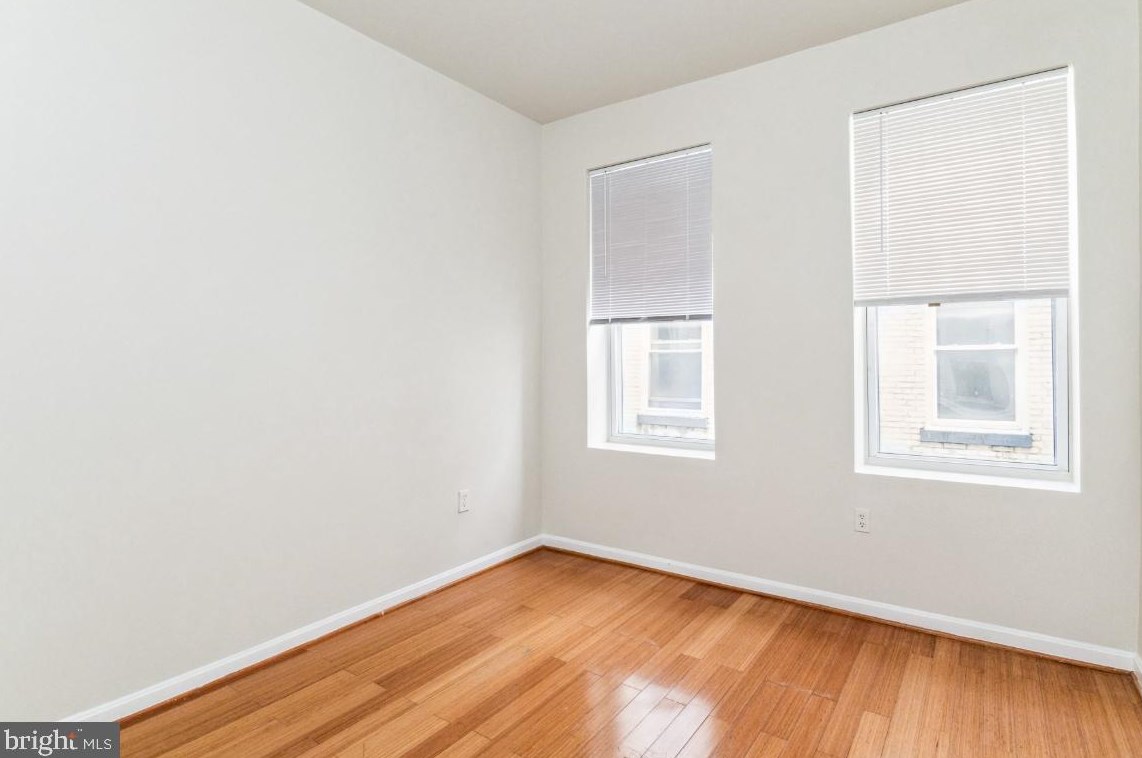 2427 Lakeview Ave, Baltimore MD  21217-4749 exterior