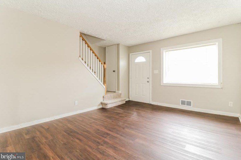 36 Athol Ave, Baltimore MD  21229-2827 exterior