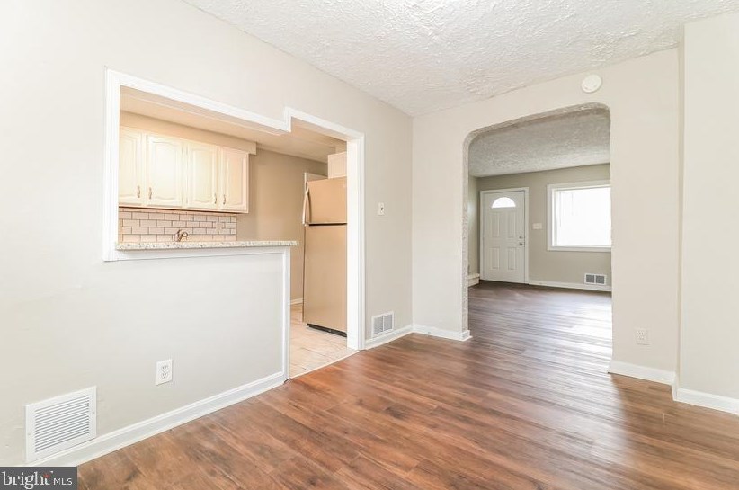 36 Athol Ave, Baltimore MD  21229-2827 exterior