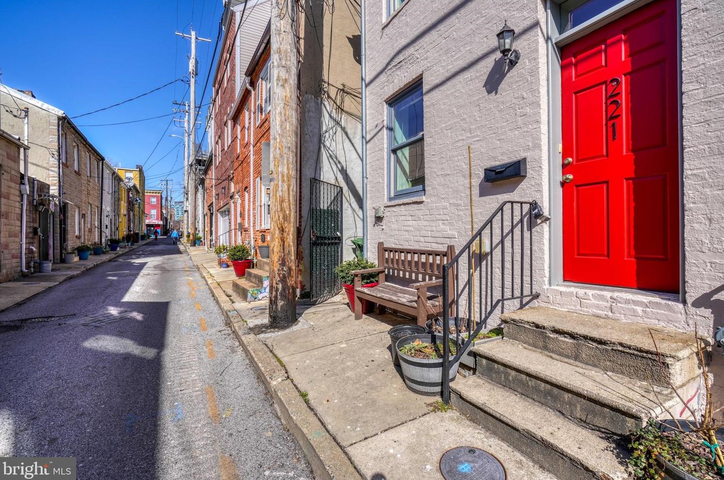 221 S Durham St, Baltimore, MD 21231