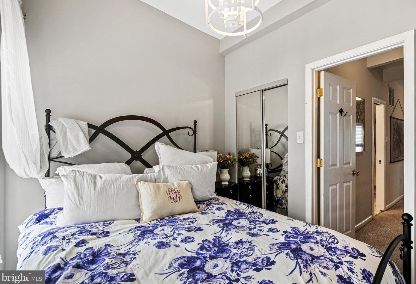 10 Gittings St, Baltimore, MD 21230-4235