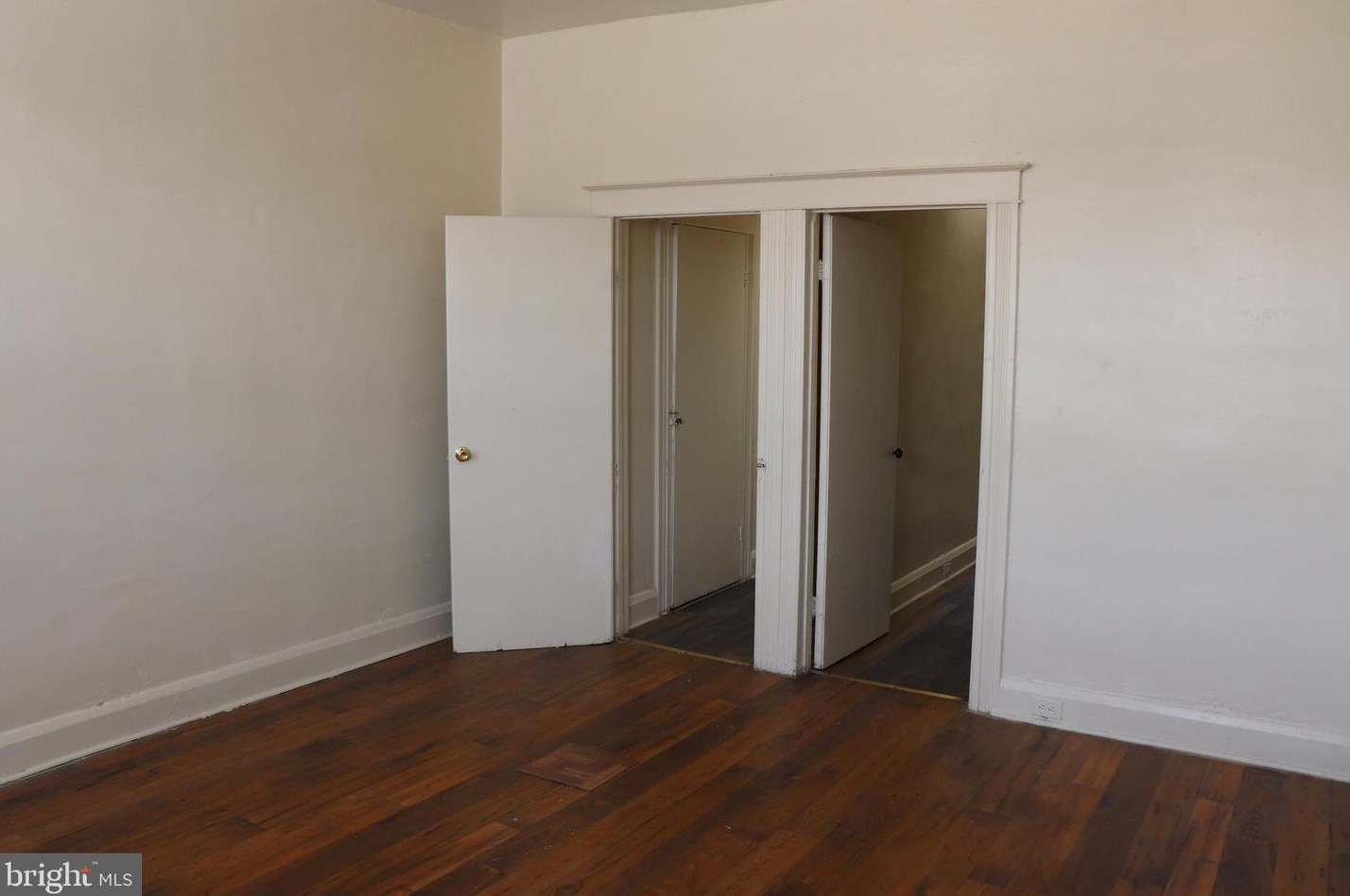 827 Kenwood Ave, Baltimore MD  21205-1715 exterior