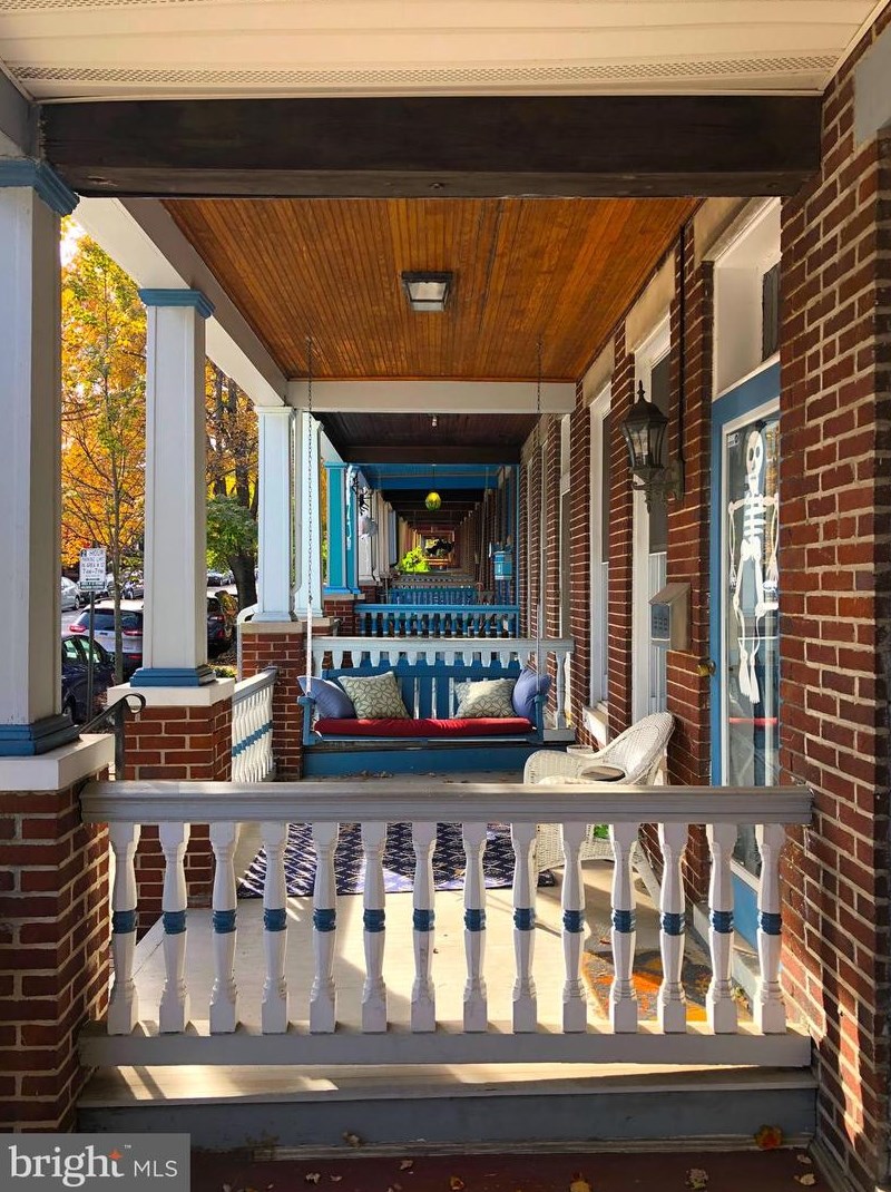 3050 Abell Ave, Baltimore, MD 21218-3912
