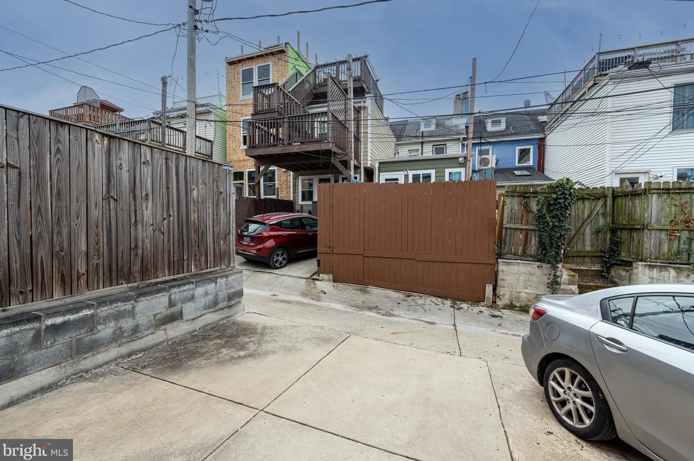 127 Ostend St, Baltimore MD  21230-4309 exterior