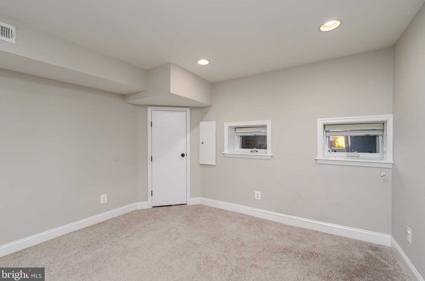 127 Ostend St, Baltimore MD  21230-4309 exterior