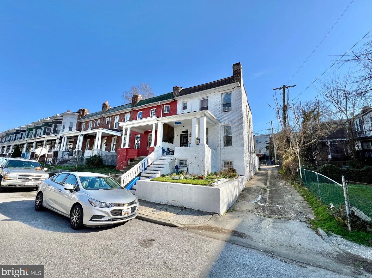 2929 Ellicott Dr, Baltimore, MD 21216-4235