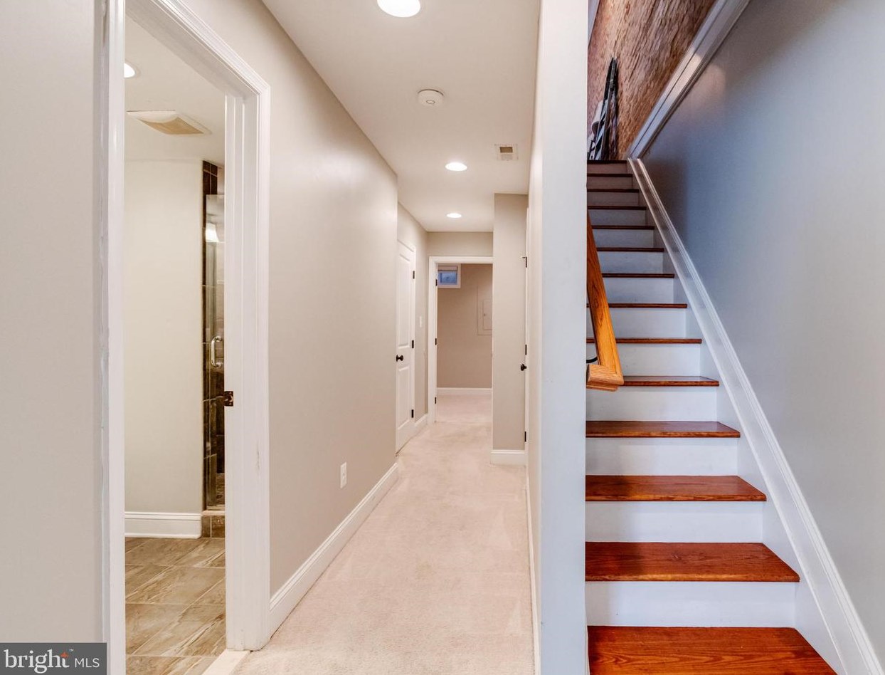 207 Bouldin St, Baltimore MD  21224-2316 exterior