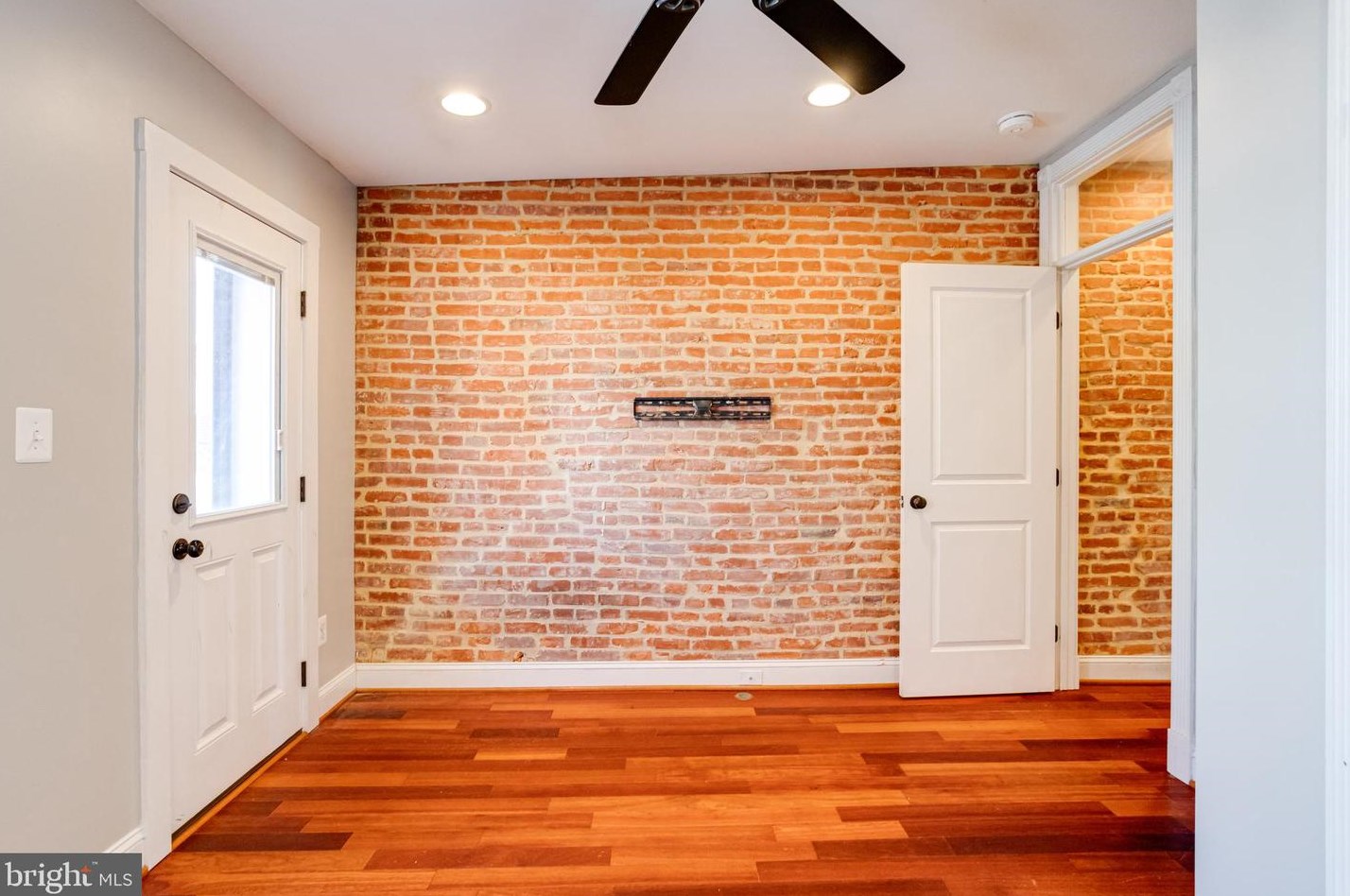 207 Bouldin St, Baltimore MD  21224-2316 exterior