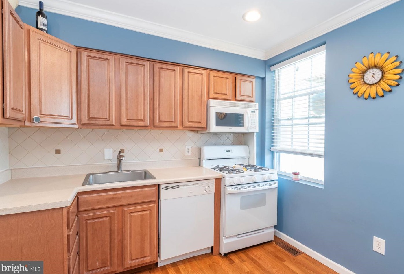 9 Rose St, Baltimore MD  21224-1151 exterior