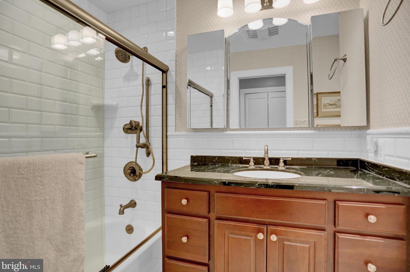 38 Bouton Grn Ct, Baltimore MD 21210-1503 exterior