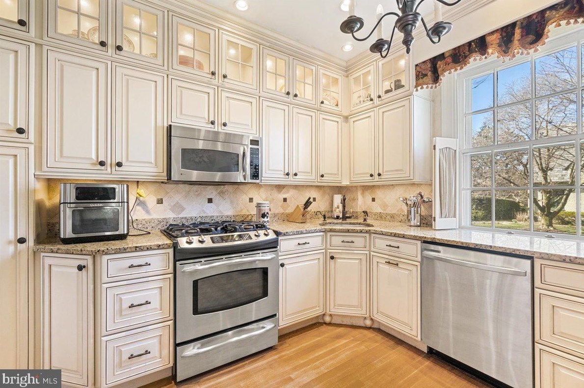 5311 Tilbury Way, Baltimore MD 21212-3541 exterior