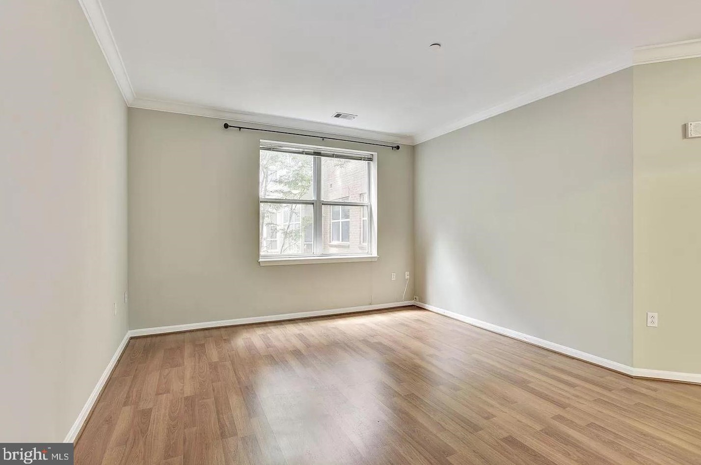 23 Pierside Dr #226, Baltimore, MD 21230