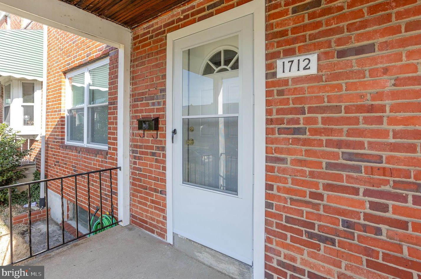 1712 Northbourne Rd, Baltimore, MD 21239-3721